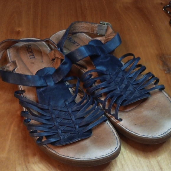 Born Women's Blue Sandals Size 10 - Picture 1 of 7